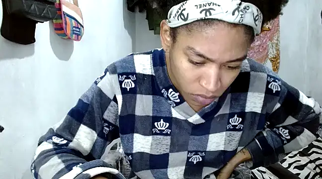 Snapshot of angelamarie1 chatting on 03.14.25 angelamarie1 online show from 03.14.25