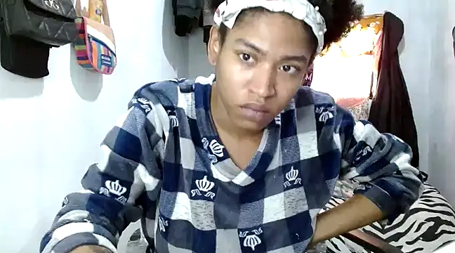 Snapshot of angelamarie1 chatting on 03.17.25 angelamarie1 online show from 03.17.25