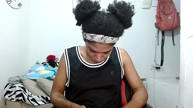 Snapshot of angelamarie1 chatting on 02.13.26 angelamarie1 online show from 02.13.26