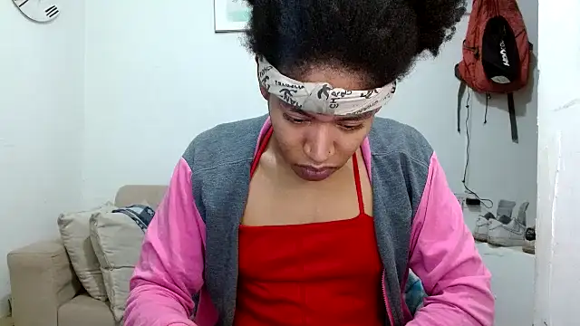 Snapshot of angelamarie1 chatting on 02.25.26 angelamarie1 online show from 02.25.26