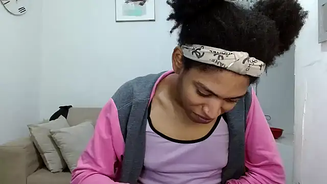 Snapshot of angelamarie1 chatting on 03.11.26 angelamarie1 online show from 03.11.26