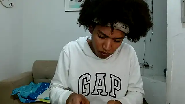 Snapshot of angelamarie1 chatting on 03.12.26 angelamarie1 online show from 03.12.26