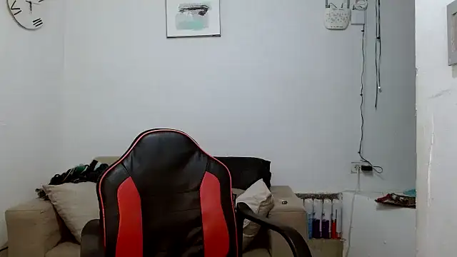 Snapshot of angelamarie1 chatting on 03.18.26 angelamarie1 online show from 03.18.26