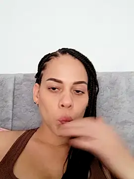 Dannacamila online show from 11.14.25