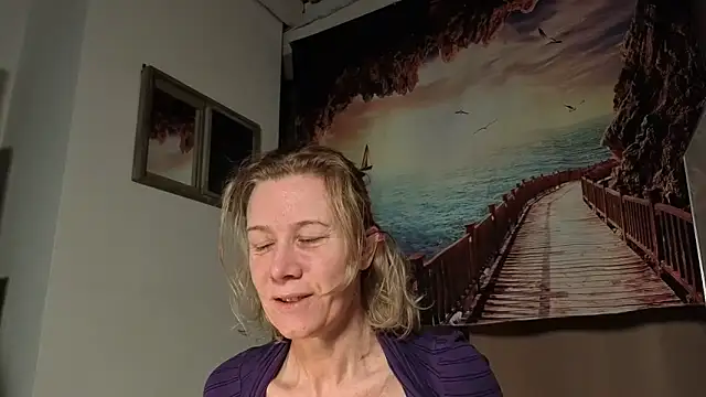 Lola Belgium online show from 04.23.26