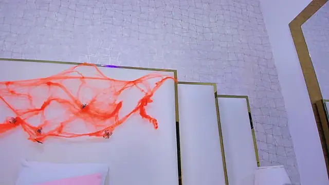 paola rodriguez online show from 10.25.25