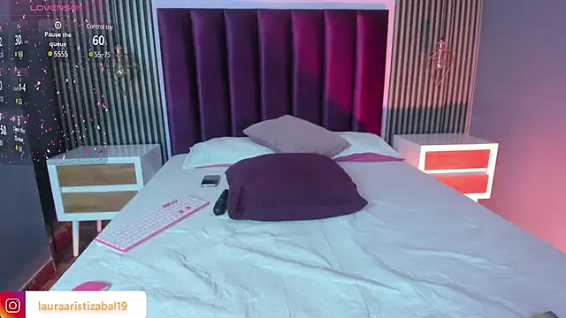 LauraAristizabal online show from 01.30.25