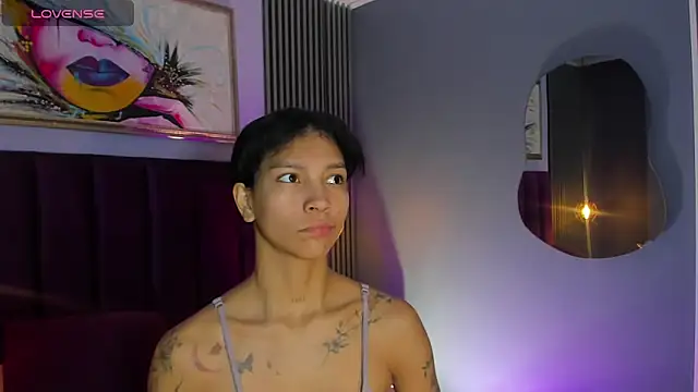 LauraAristizabal online show from 10.28.25