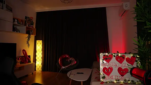 ShyNdWild online show from 02.14.25