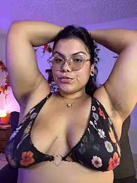 Snapshot of kittylu__ chatting on 02.07.26 kittylu online show from 02.07.26