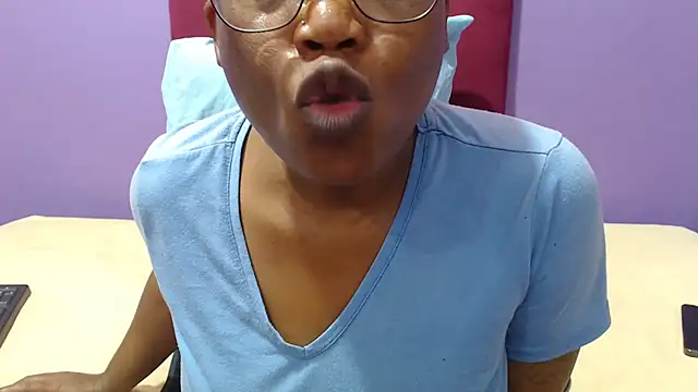 PeachAss4UU online show from 01.25.25