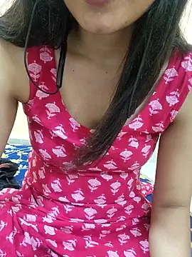 Snapshot of CuteSarikaLIVE chatting on 05.18.26 CuteSarikaLIVE online show from 05.18.26