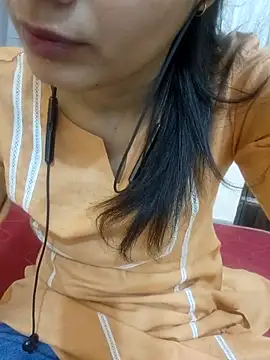 Snapshot of CuteSarikaLIVE chatting on 05.21.26 CuteSarikaLIVE online show from 05.21.26