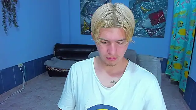 patrik 027 online show from 10.17.25