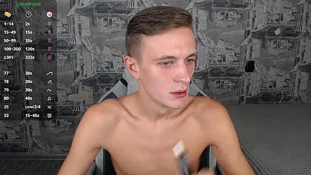 Snapshot of Oliver_Fresh chatting on 09.28.25 Oliver Fresh online show from 09.28.25