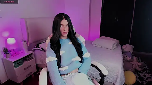 Ainhoads online show from 11.18.25