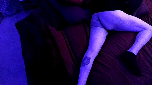 Snapshot of Time2playN303party chatting on 11.21.25 Time2playN303party online show from 11.21.25