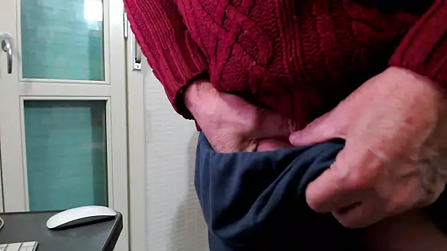 Unicum900 online show from 12.18.24