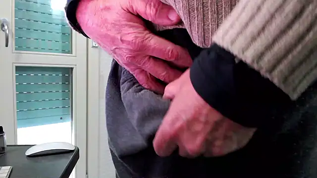 Unicum900 online show from 12.22.24