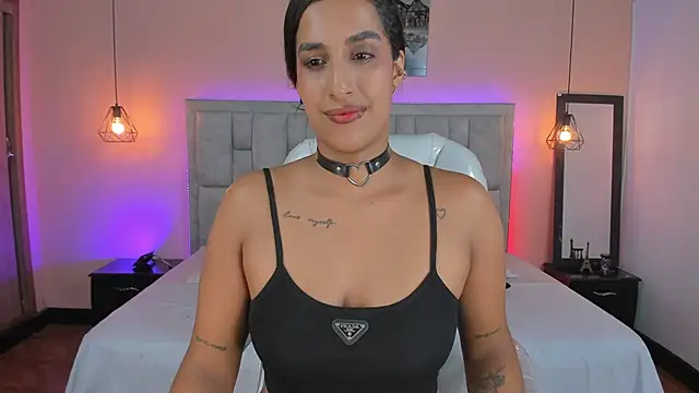 Stefhanyblow online show from 12.22.24