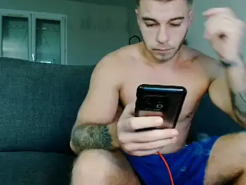 Snapshot of Elkafit28 chatting on 11.01.25 Elkafit28 online show from 11.01.25