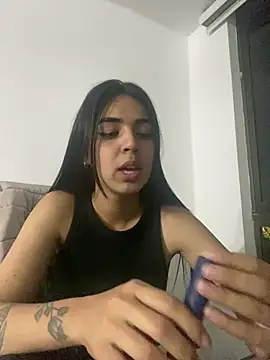 Miss Nicole online show from 12.19.24