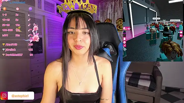 Miss Nicole online show from 01.01.25