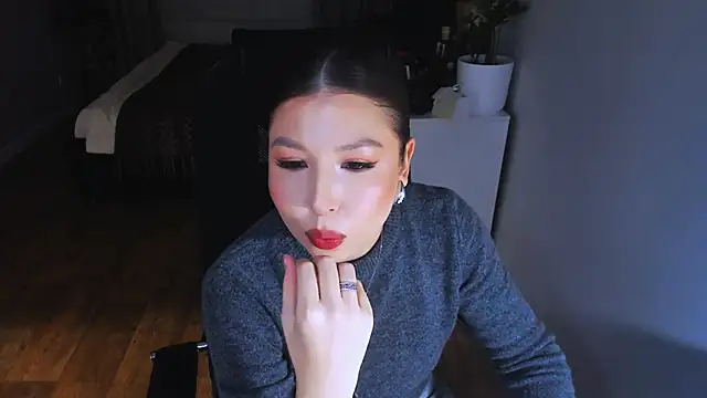 Eva Chris online show from 02.28.26