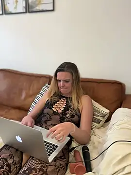 Suesse Schnitte online show from 03.12.25