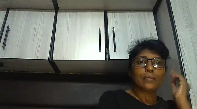 MsAttitude online show from 02.22.25