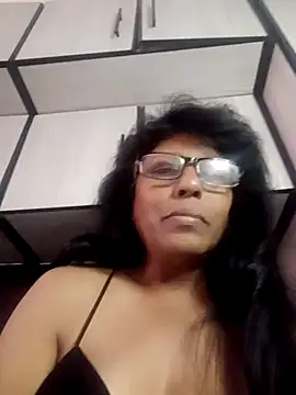 Snapshot of MsAttitude chatting on 05.16.26 MsAttitude online show from 05.16.26