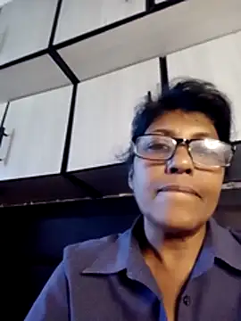 Snapshot of MsAttitude chatting on 05.25.26 MsAttitude online show from 05.25.26