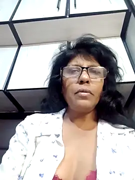 Snapshot of MsAttitude chatting on 06.16.26 MsAttitude online show from 06.16.26