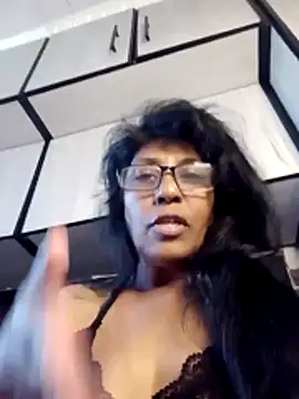 Snapshot of MsAttitude chatting on 06.18.26 MsAttitude online show from 06.18.26