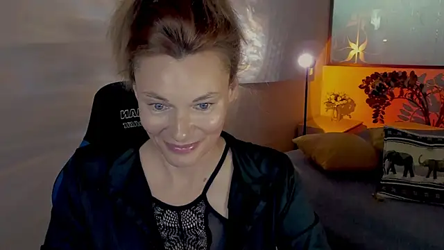 Snapshot of MistyBarnes chatting on 05.11.26 MistyBarnes online show from 05.11.26