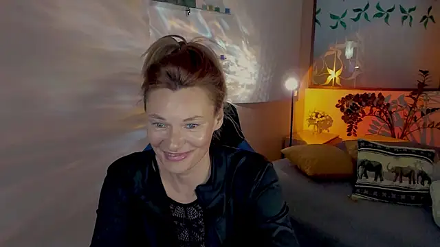 Snapshot of MistyBarnes chatting on 05.11.26 MistyBarnes online show from 05.11.26