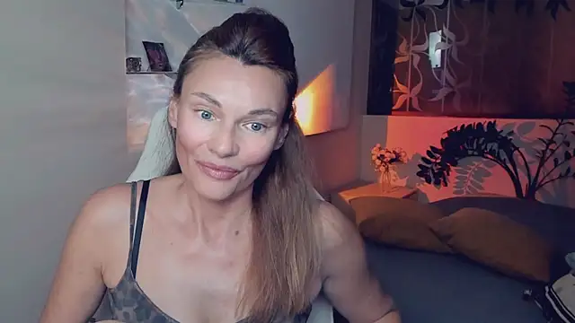 Snapshot of MistyBarnes chatting on 06.15.26 MistyBarnes online show from 06.15.26