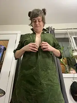 mikittyy online show from 12.13.24