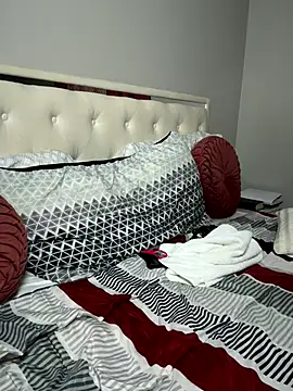 1Topgyal online show from 12.02.25