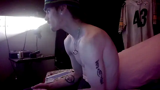 Snapshot of xxxTony999 chatting on 12.07.24 xxxTony999 online show from 12.07.24