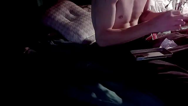 Snapshot of xxxTony999 chatting on 01.04.25 xxxTony999 online show from 01.04.25