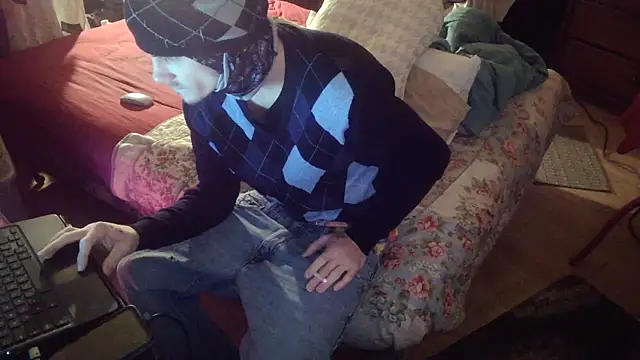 Snapshot of xxxTony999 chatting on 02.13.25 xxxTony999 online show from 02.13.25