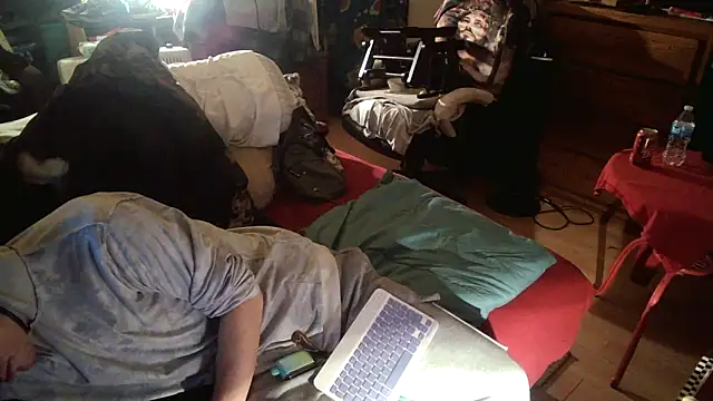 Snapshot of xxxTony999 chatting on 03.21.25 xxxTony999 online show from 03.21.25