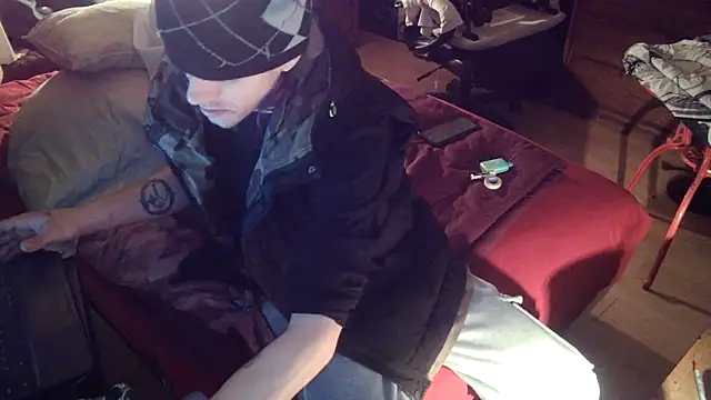 Snapshot of xxxTony999 chatting on 03.21.25 xxxTony999 online show from 03.21.25