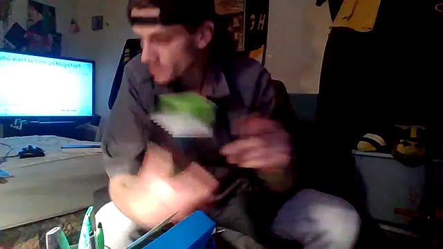 Snapshot of xxxTony999 chatting on 09.11.25 xxxTony999 online show from 09.11.25