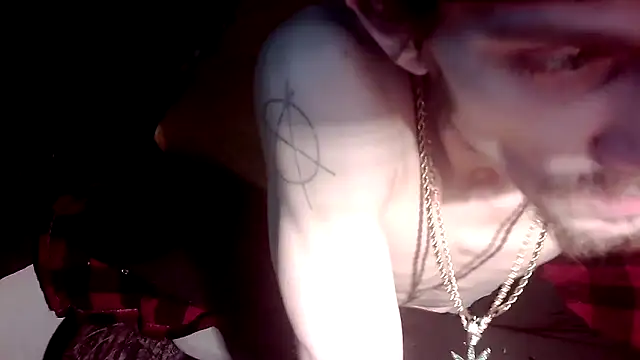 Snapshot of xxxTony999 chatting on 12.17.25 xxxTony999 online show from 12.17.25