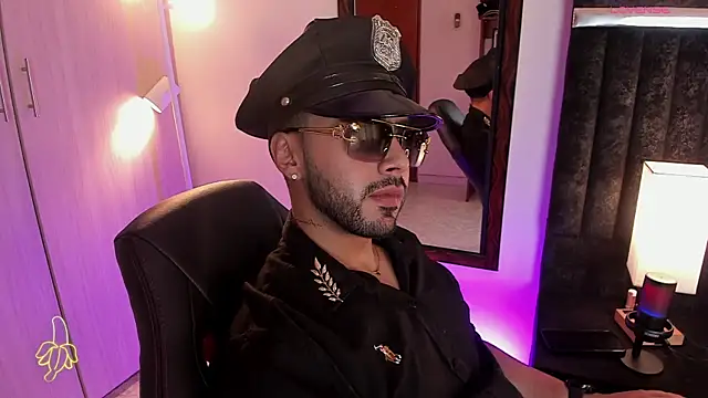 ItsMeEros online show from 11.06.25