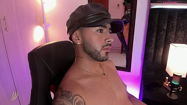 ItsMeEros online show from 11.08.25