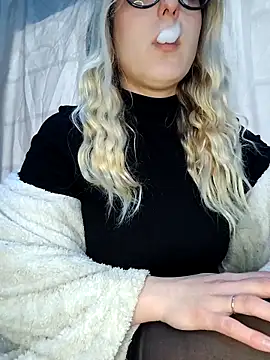 dolcehelena993 online show from 02.11.26