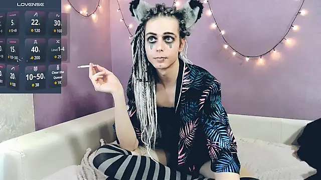 Snapshot of Littlepinkcat chatting on 02.12.25 Littlepinkcat online show from 02.12.25